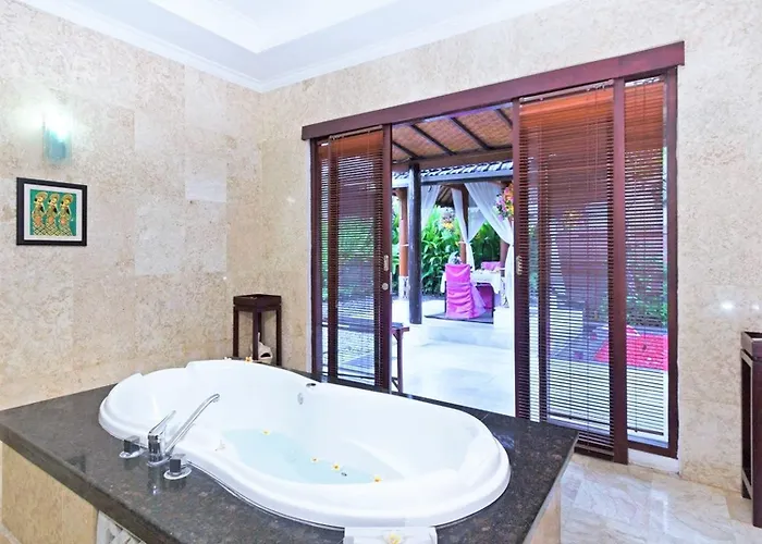 Villa Romantic Private Bali Kuta (Bali)